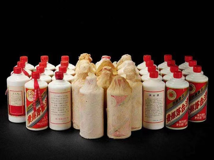 瑞丽日照岚山回收酒价格哪里回收(附近上门回收茅台酒）?